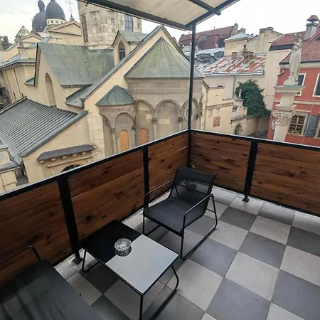 Armenian Courtyard Retreat вірменський дворик * Lviv