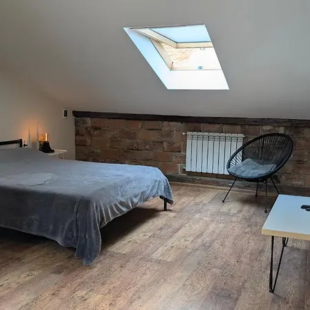 Apartment Armenian Courtyard Retreat вірменський дворик